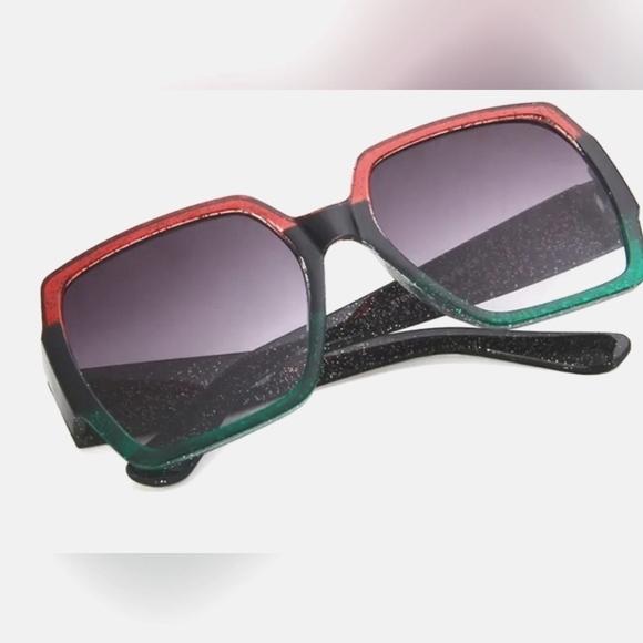 DAISY SQUARE COLOR BLOCK DRAMATIC SUNGLASSES NWOT - Picture 2 of 4